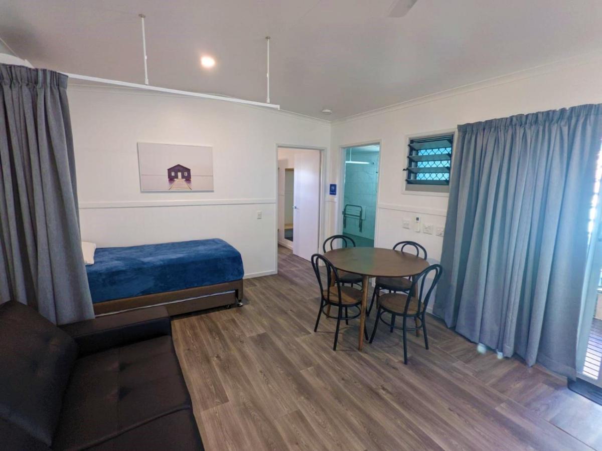 Lake Tinaroo Holiday Park Экстерьер фото