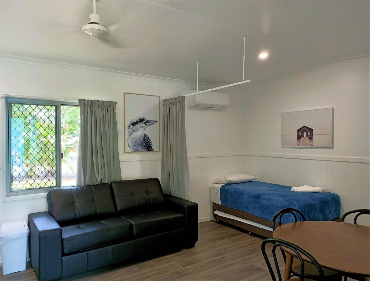 Lake Tinaroo Holiday Park Экстерьер фото