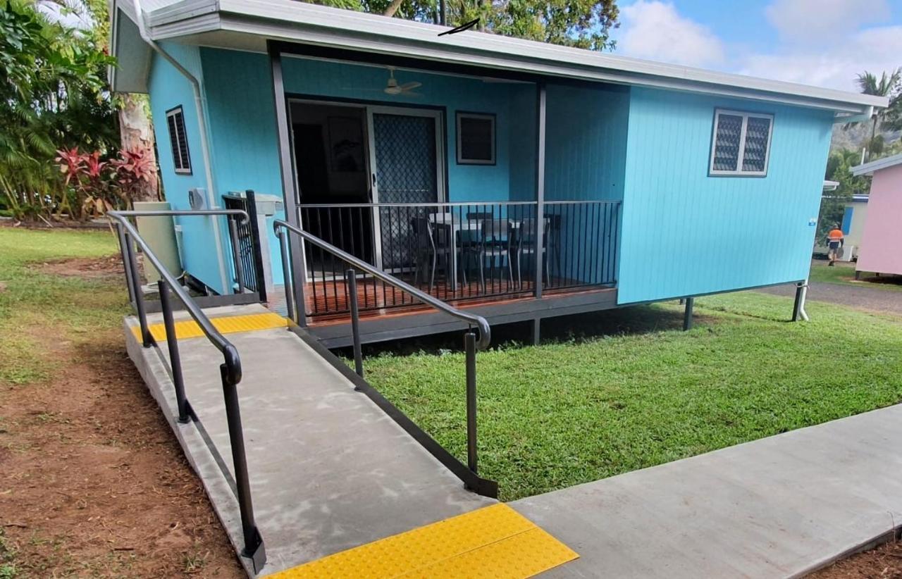 Lake Tinaroo Holiday Park Экстерьер фото