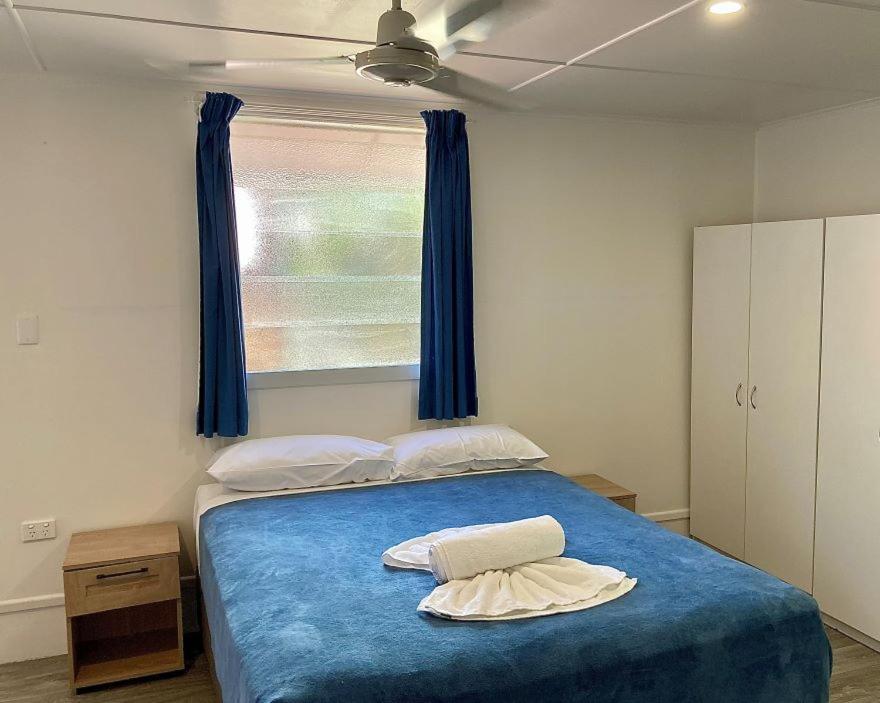 Lake Tinaroo Holiday Park Экстерьер фото