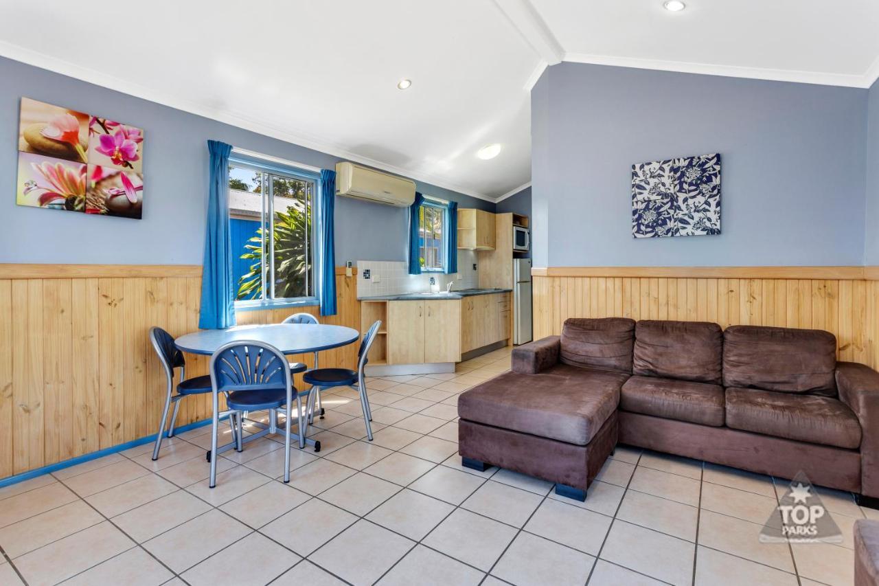 Lake Tinaroo Holiday Park Экстерьер фото